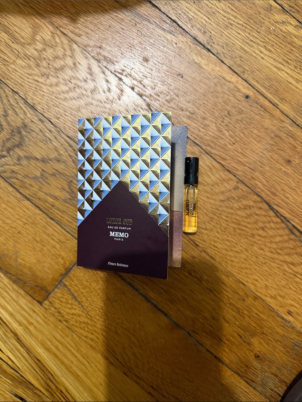 Luxor Oud Eau de Parfum Sample - Brown & Gold